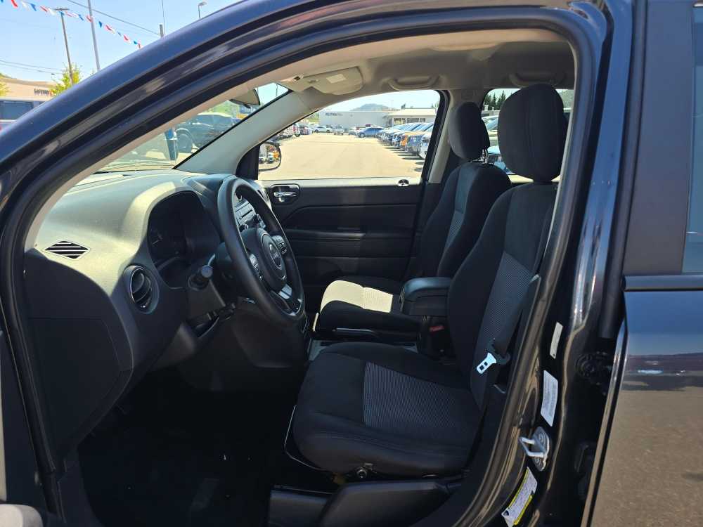 Thumbnail: 2014 Jeep Compass - 10