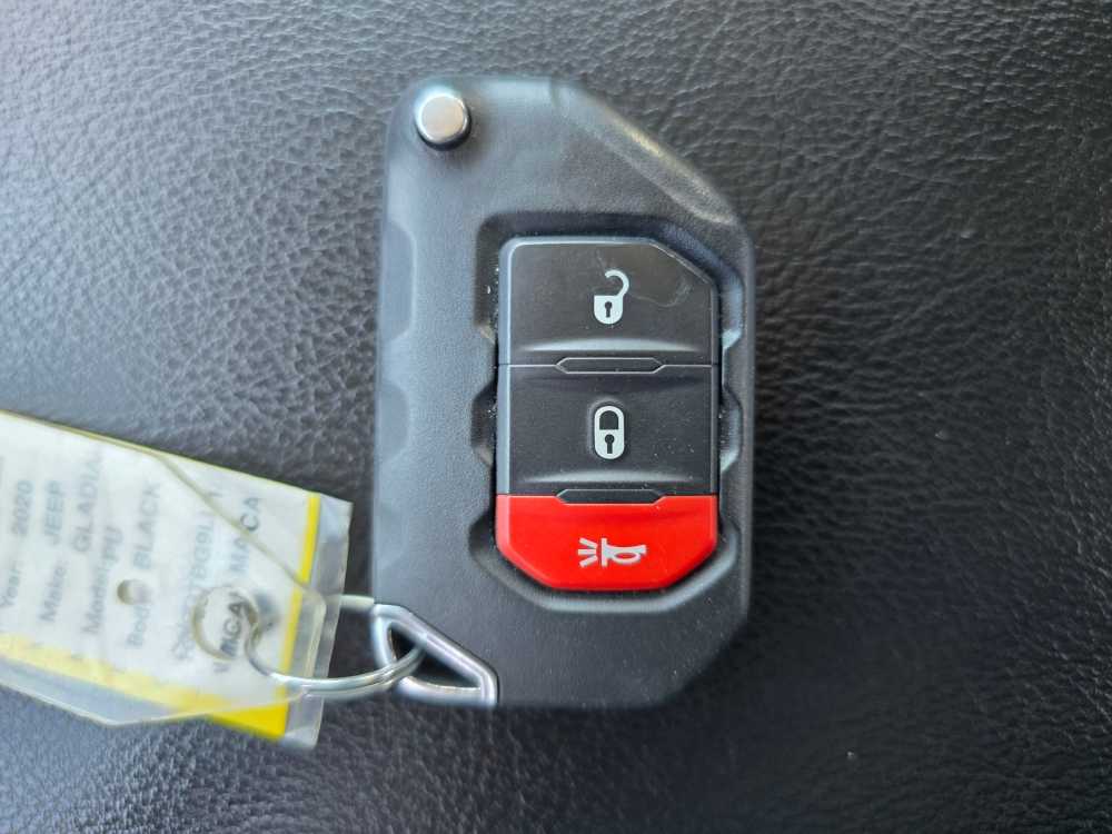 Thumbnail: 2020 Jeep Gladiator - 22