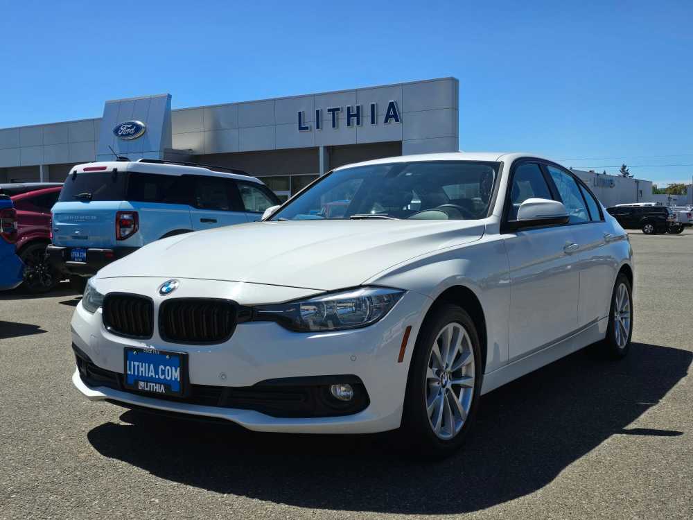 Thumbnail: 2016 BMW 3 Series - 2