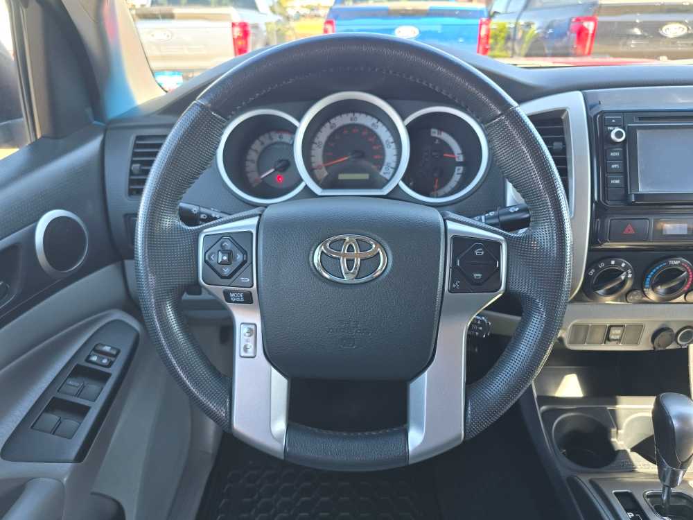 Thumbnail: 2014 Toyota Tacoma - 11