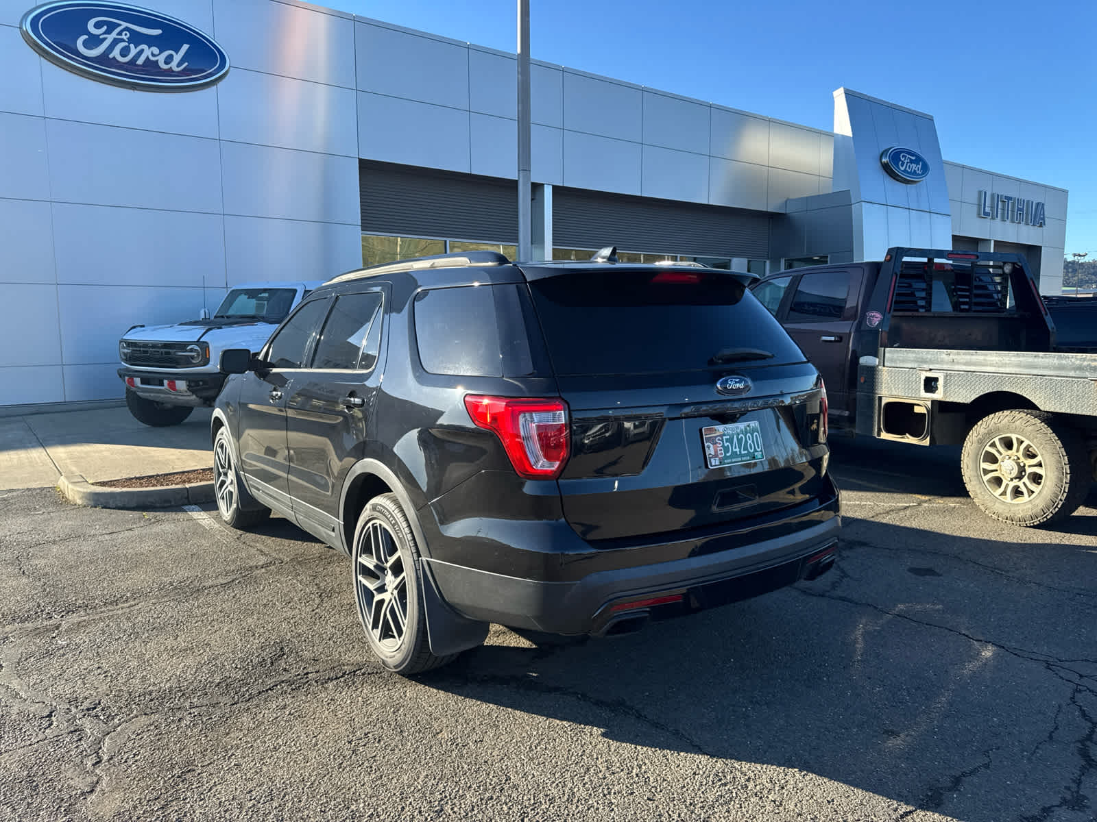 Thumbnail: 2016 Ford Explorer - 3