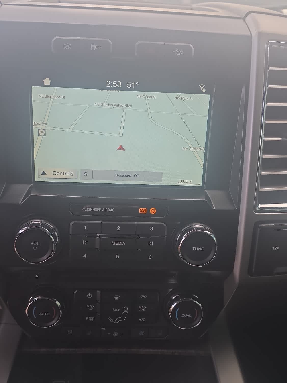 Thumbnail: 2017 Ford F-350 - 6