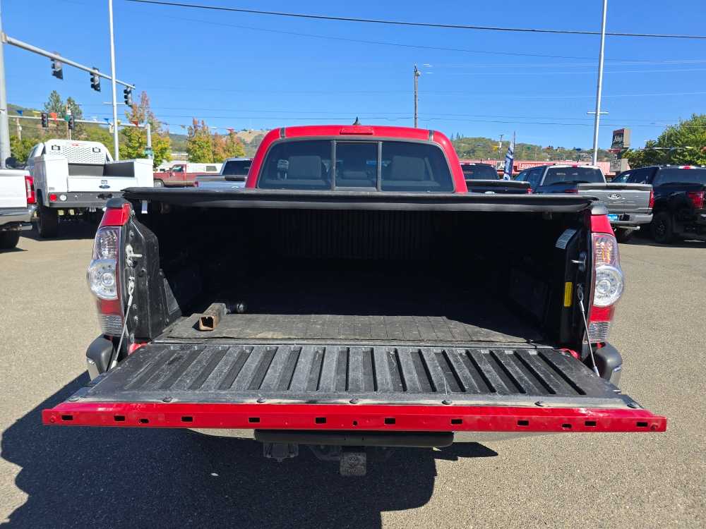 Thumbnail: 2014 Toyota Tacoma - 19