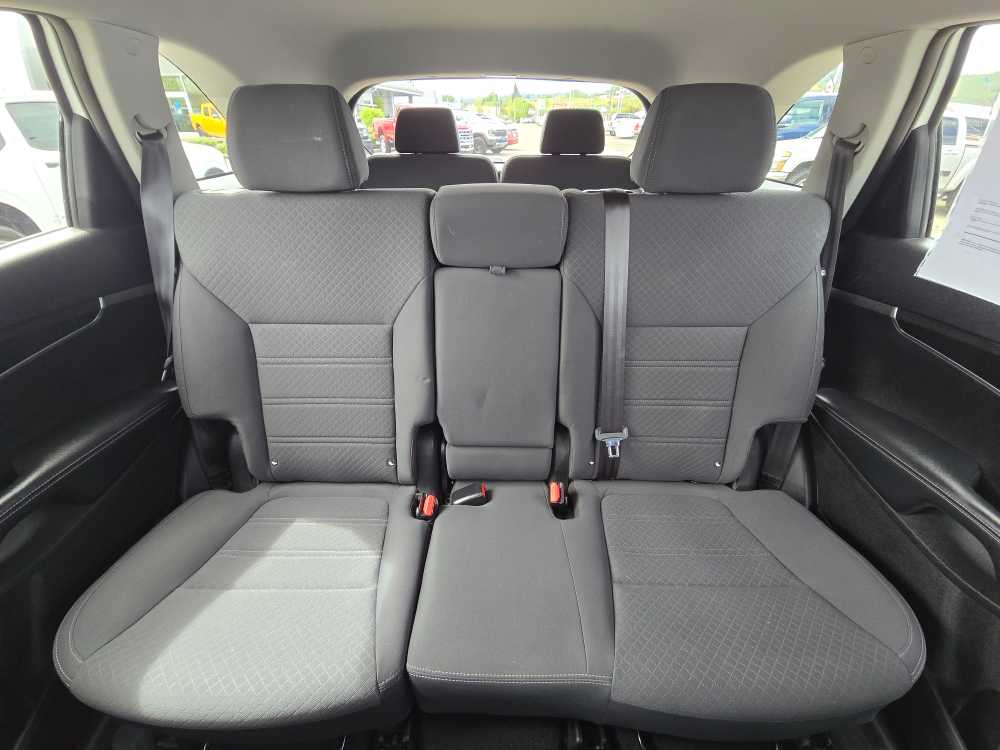 Thumbnail: 2018 Kia Sorento - 18