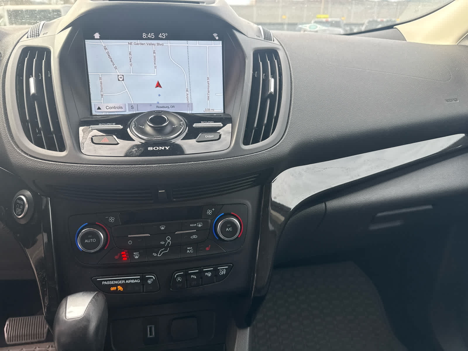 Thumbnail: 2017 Ford Escape - 11