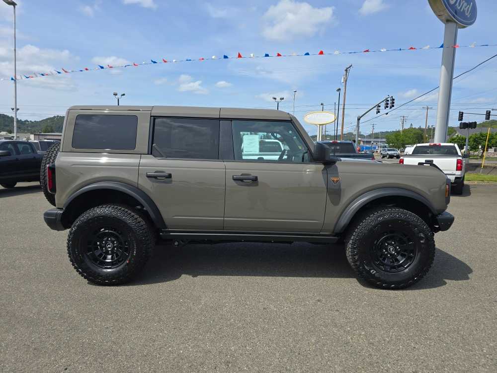 Thumbnail: 2026 Ford Bronco - 6