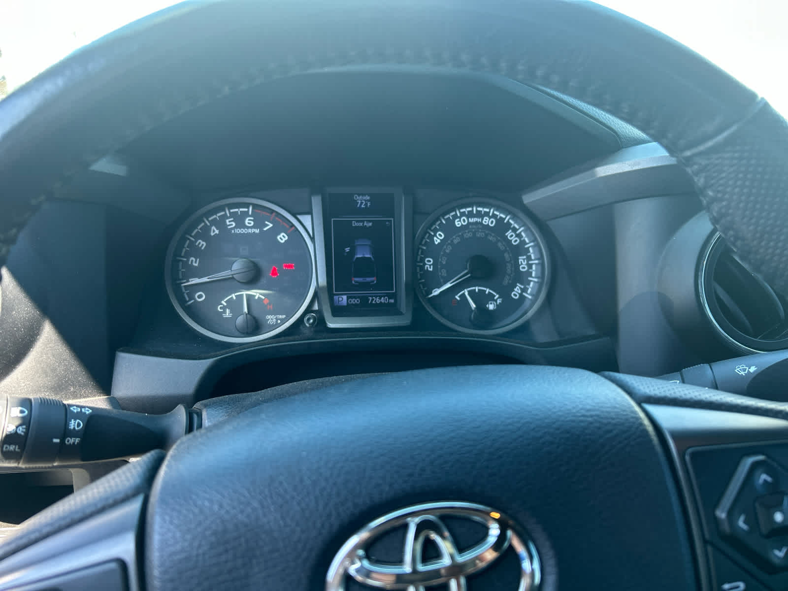 Thumbnail: 2018 Toyota Tacoma - 8