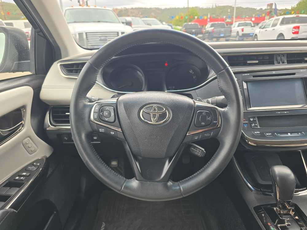 Thumbnail: 2016 Toyota Avalon - 11