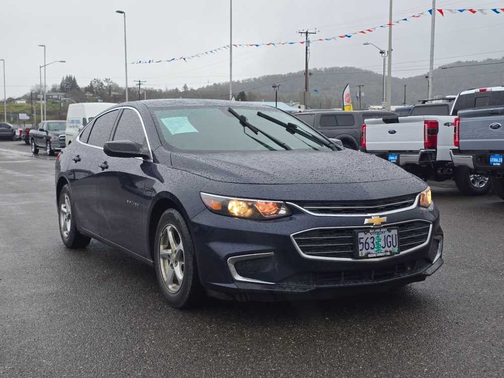 Thumbnail: 2016 Chevrolet Malibu - 4