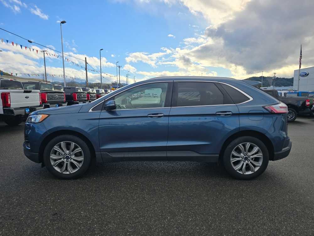 Thumbnail: 2019 Ford Edge - 2