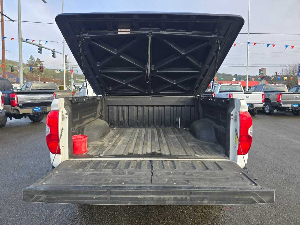 Thumbnail: 2016 Toyota Tundra - 20