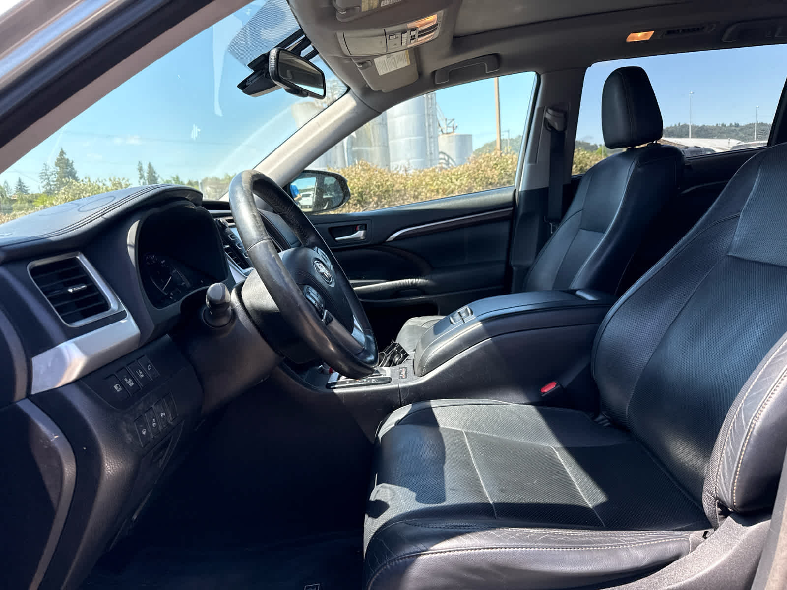 Thumbnail: 2015 Toyota Highlander - 10