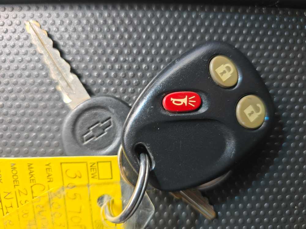 Thumbnail: 2003 Chevrolet Silverado 2500 - 22