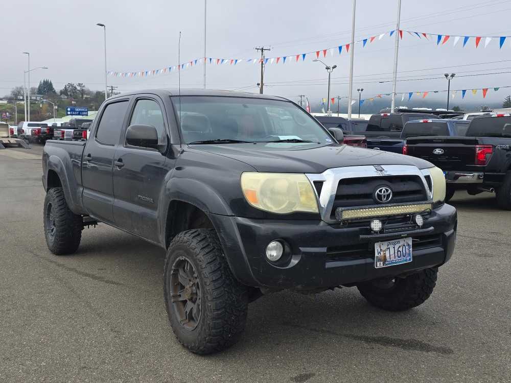 Thumbnail: 2006 Toyota Tacoma - 4