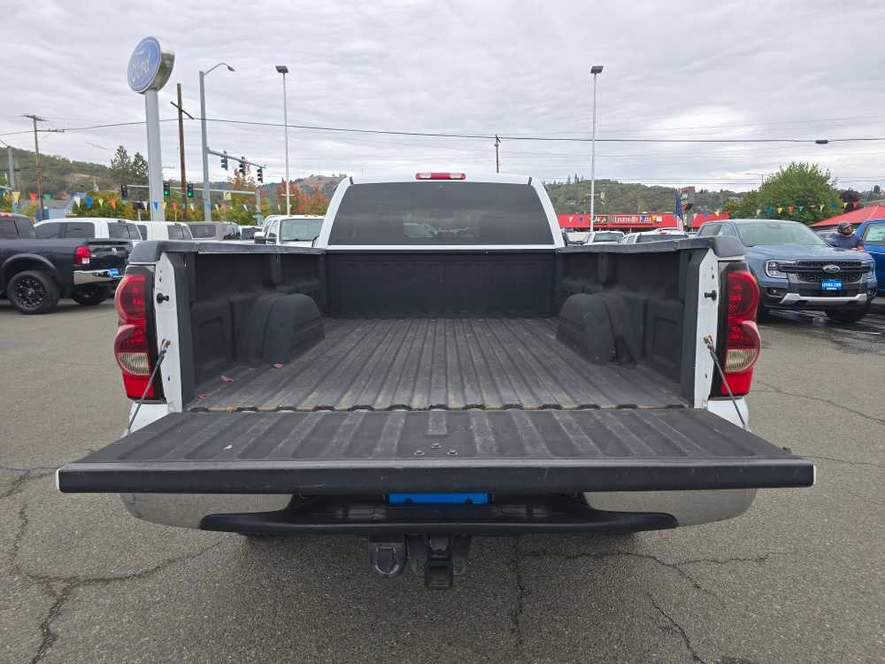 Thumbnail: 2003 Chevrolet Silverado 2500 - 20