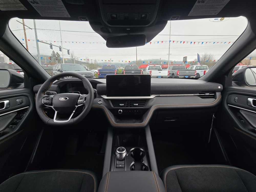 Thumbnail: 2026 Ford Explorer - 15