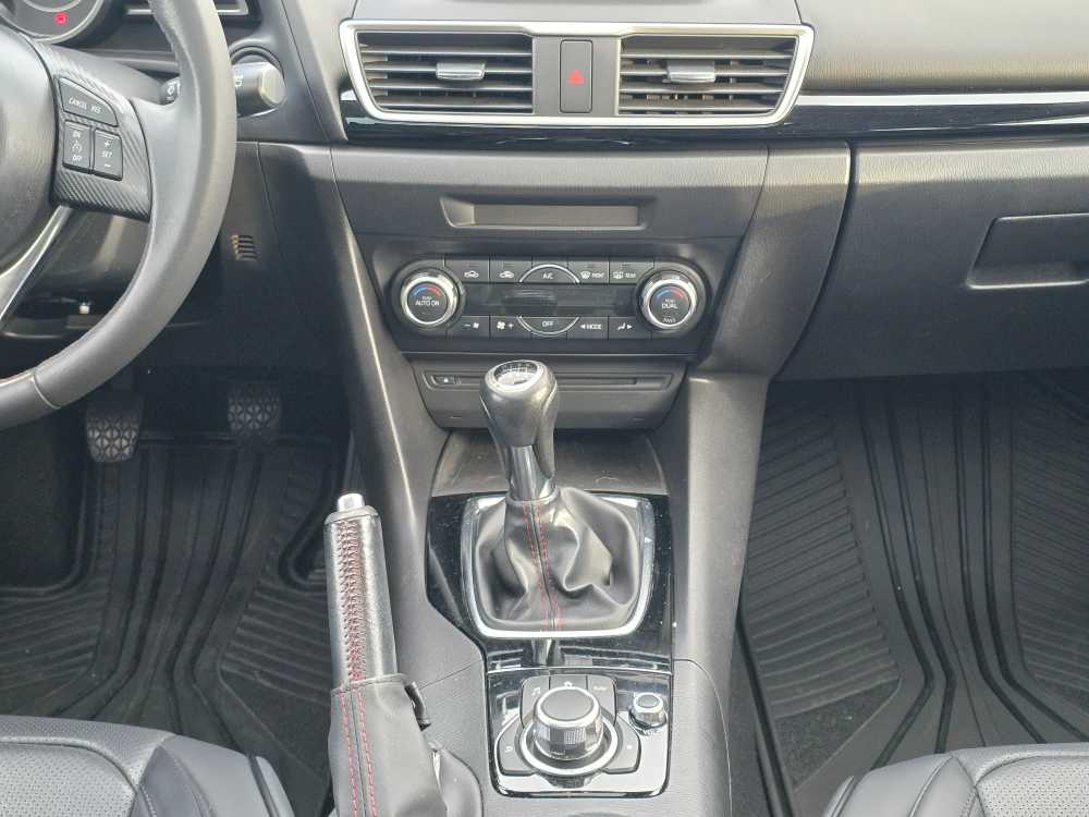 Thumbnail: 2016 Mazda Mazda3 - 13