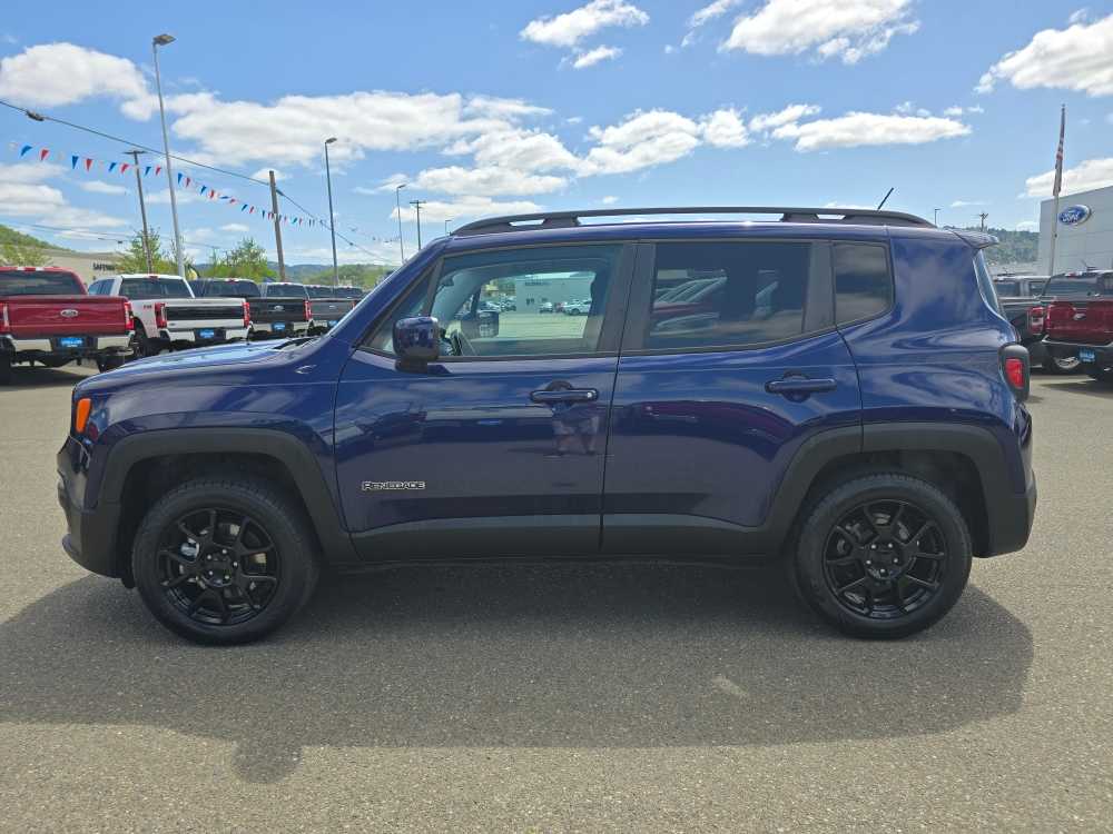 Thumbnail: 2016 Jeep Renegade - 2