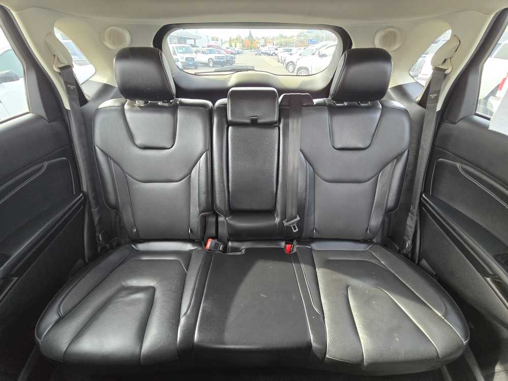 Thumbnail: 2018 Ford Edge - 17