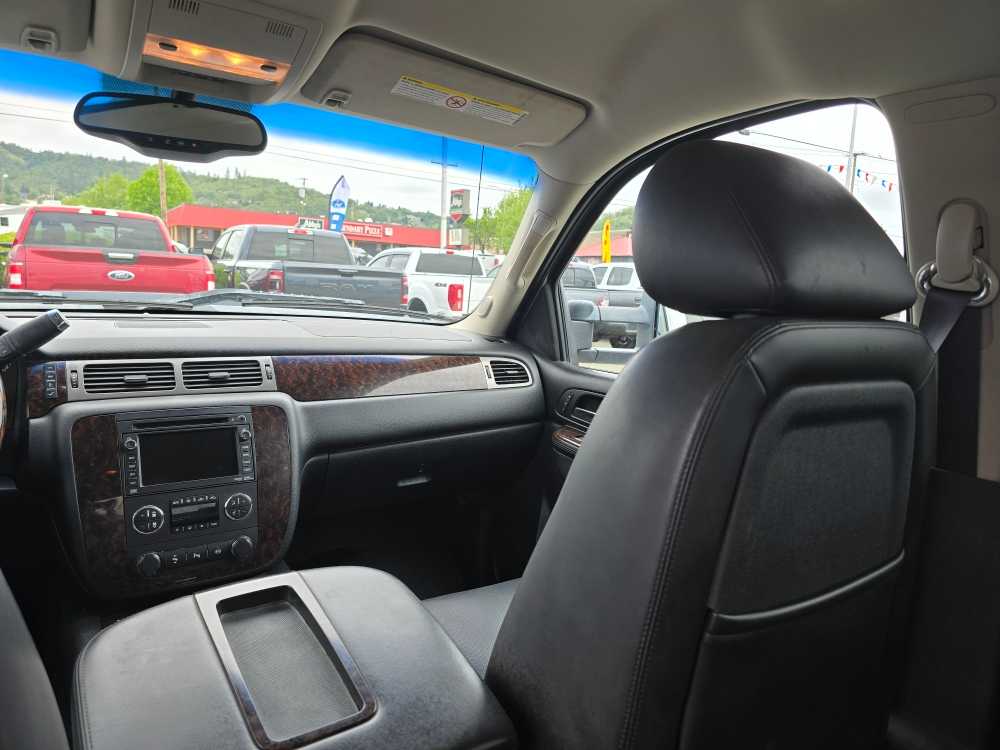 Thumbnail: 2011 GMC Sierra 3500 - 14