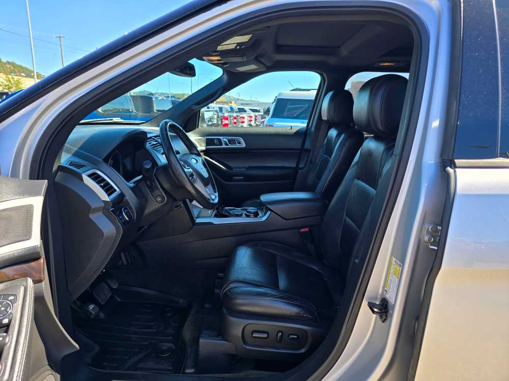 Thumbnail: 2014 Ford Explorer - 9
