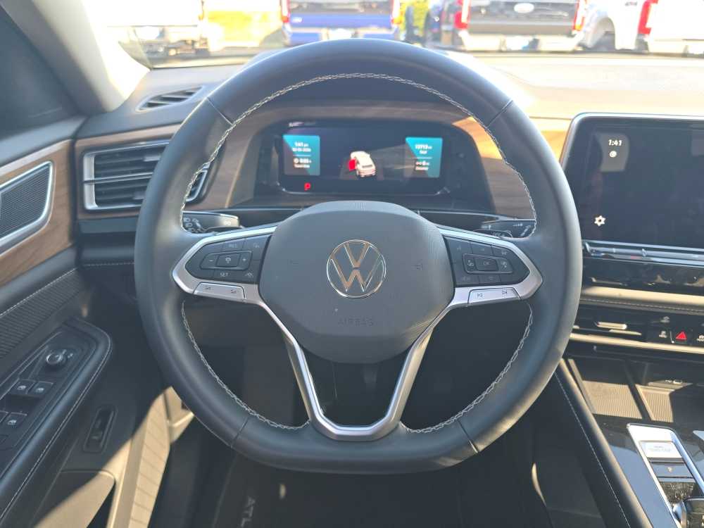 Thumbnail: 2024 Volkswagen Atlas - 11
