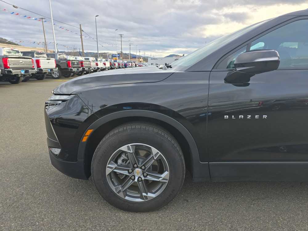 Thumbnail: 2024 Chevrolet Blazer - 18