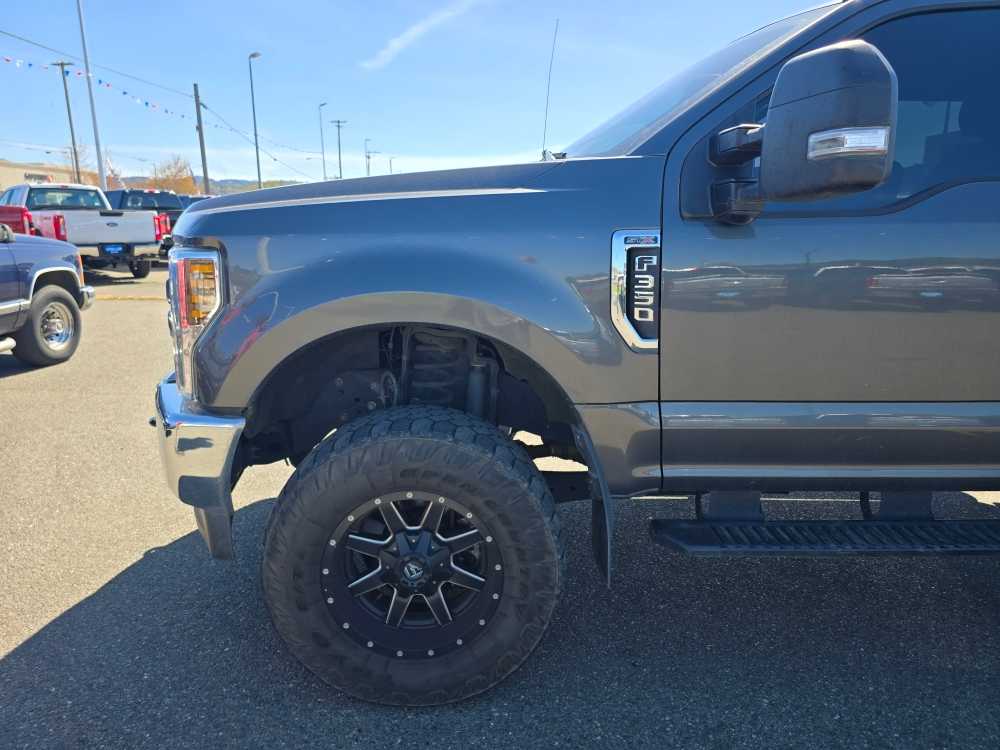 Thumbnail: 2018 Ford F-350 - 6