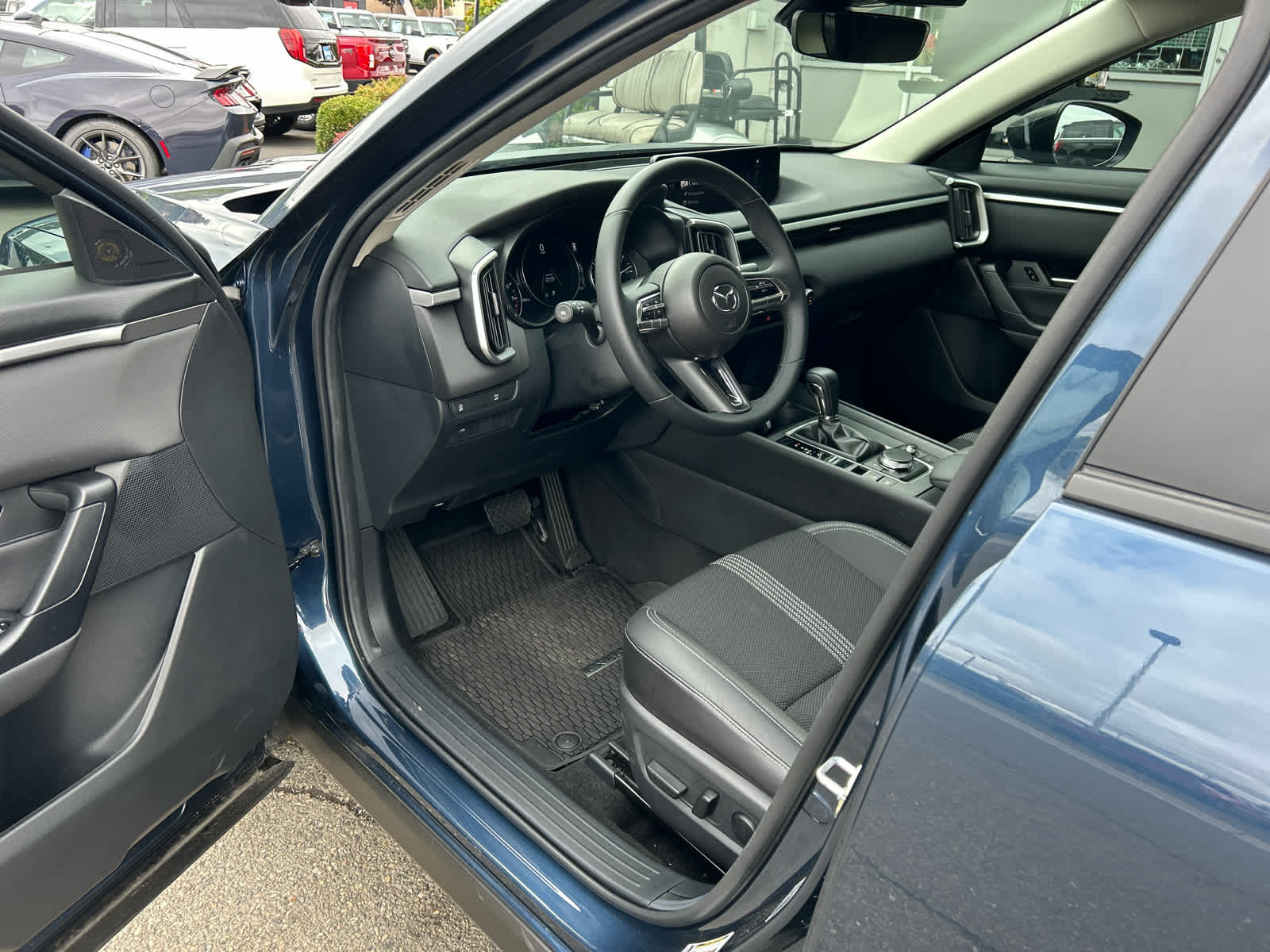 Thumbnail: 2025 Mazda CX-50 - 9