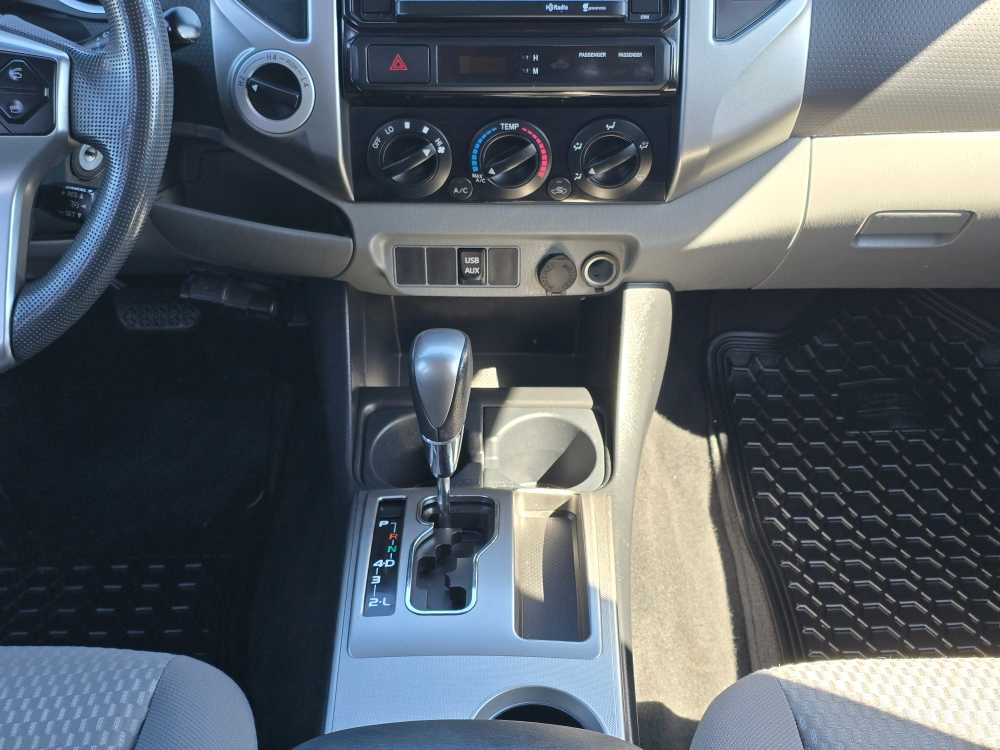 Thumbnail: 2014 Toyota Tacoma - 13