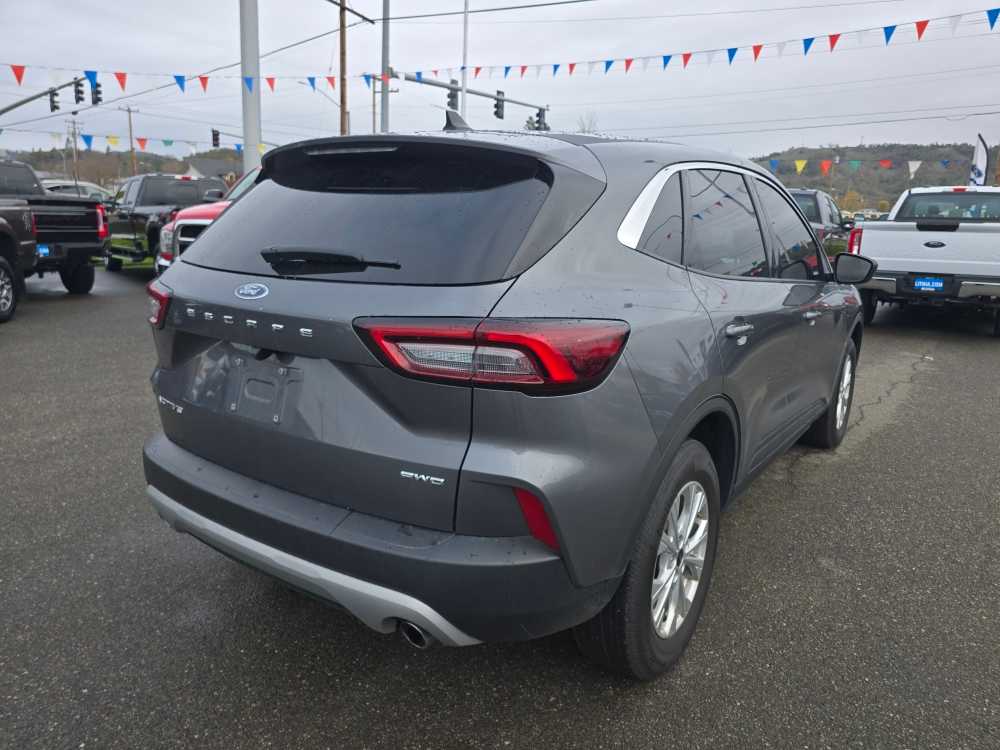 Thumbnail: 2023 Ford Escape - 5
