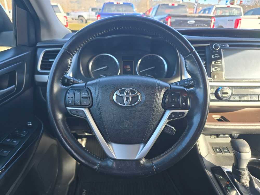 Thumbnail: 2018 Toyota Highlander - 10