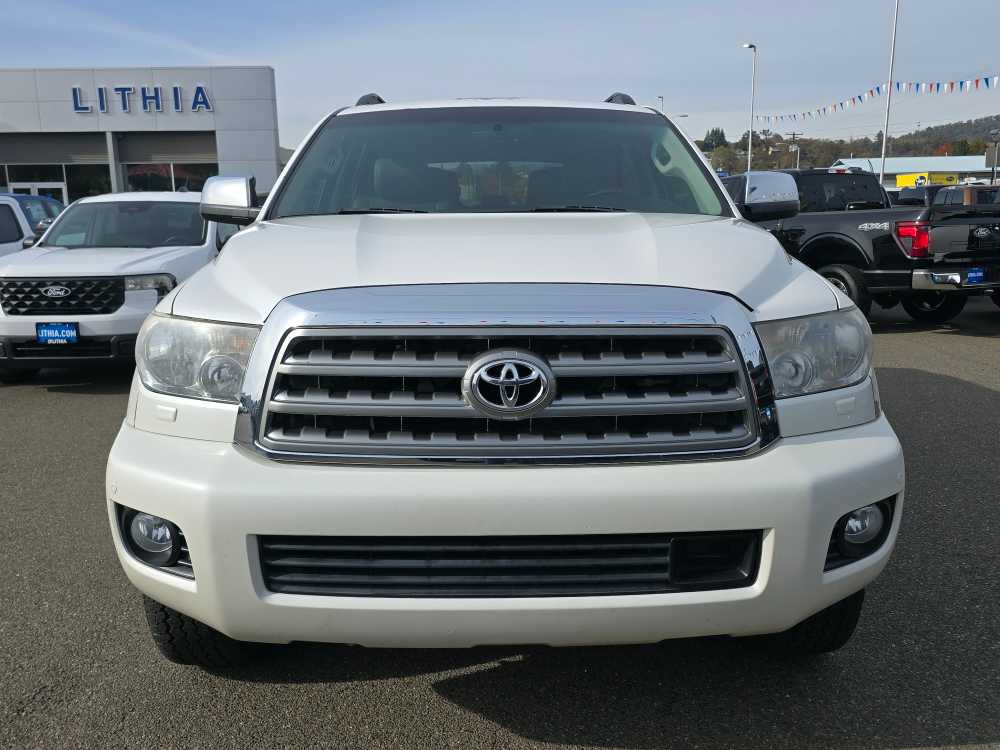 Thumbnail: 2016 Toyota Sequoia - 8