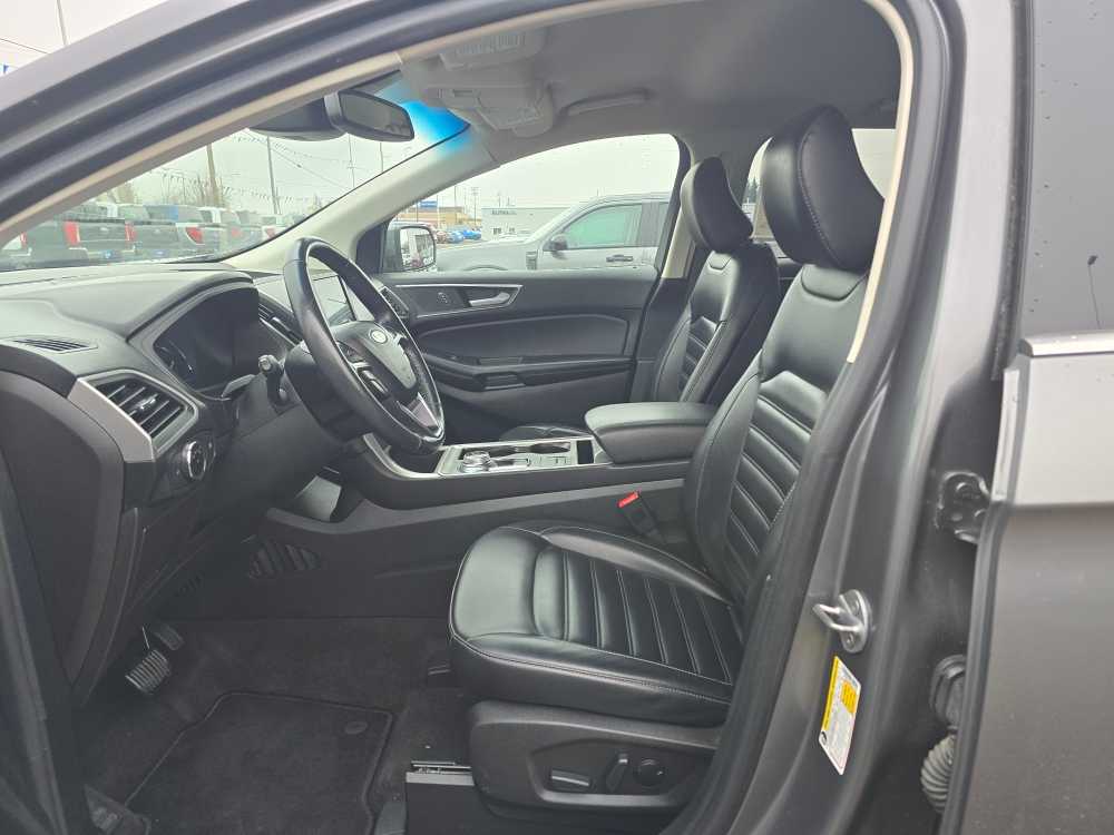 Thumbnail: 2023 Ford Edge - 9