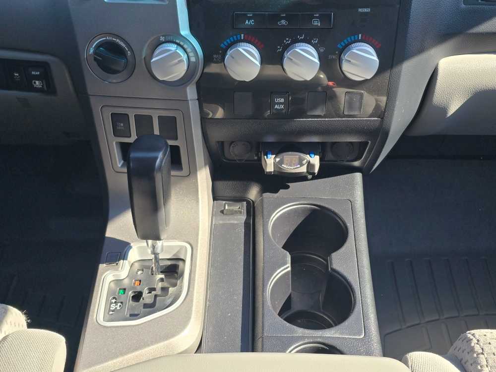 Thumbnail: 2013 Toyota Tundra - 13