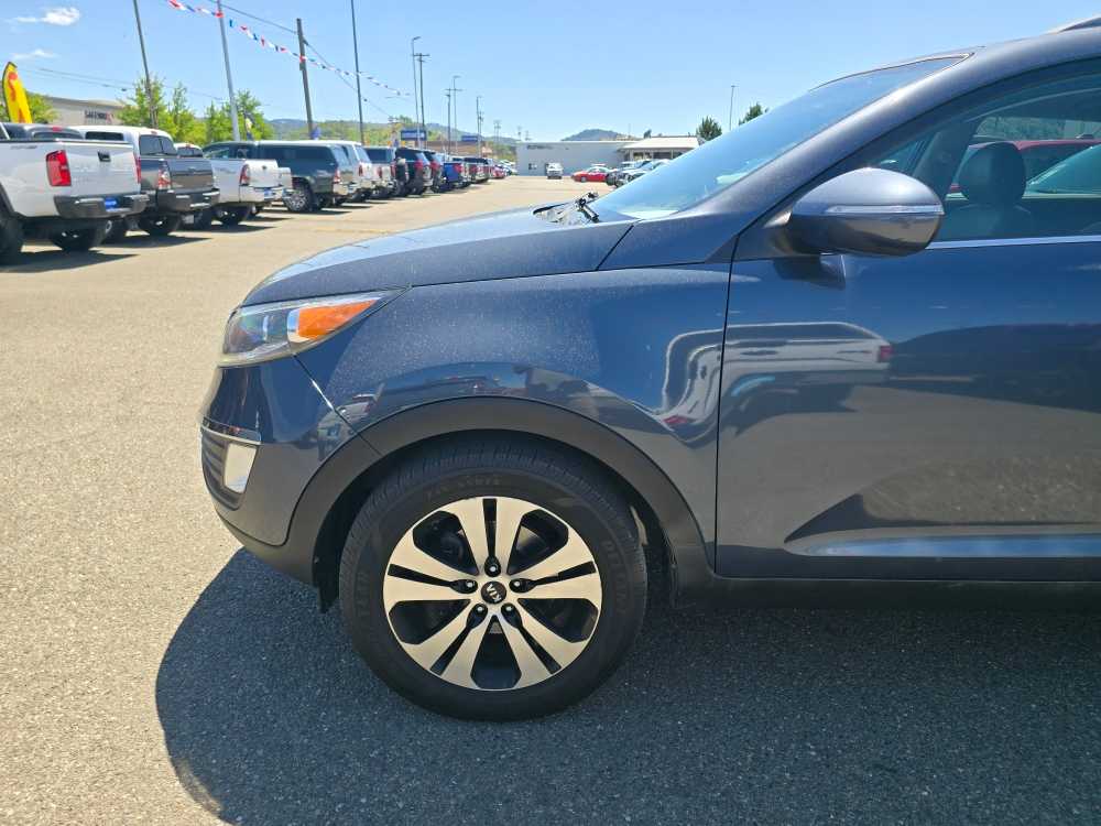 Thumbnail: 2011 Kia Sportage - 6