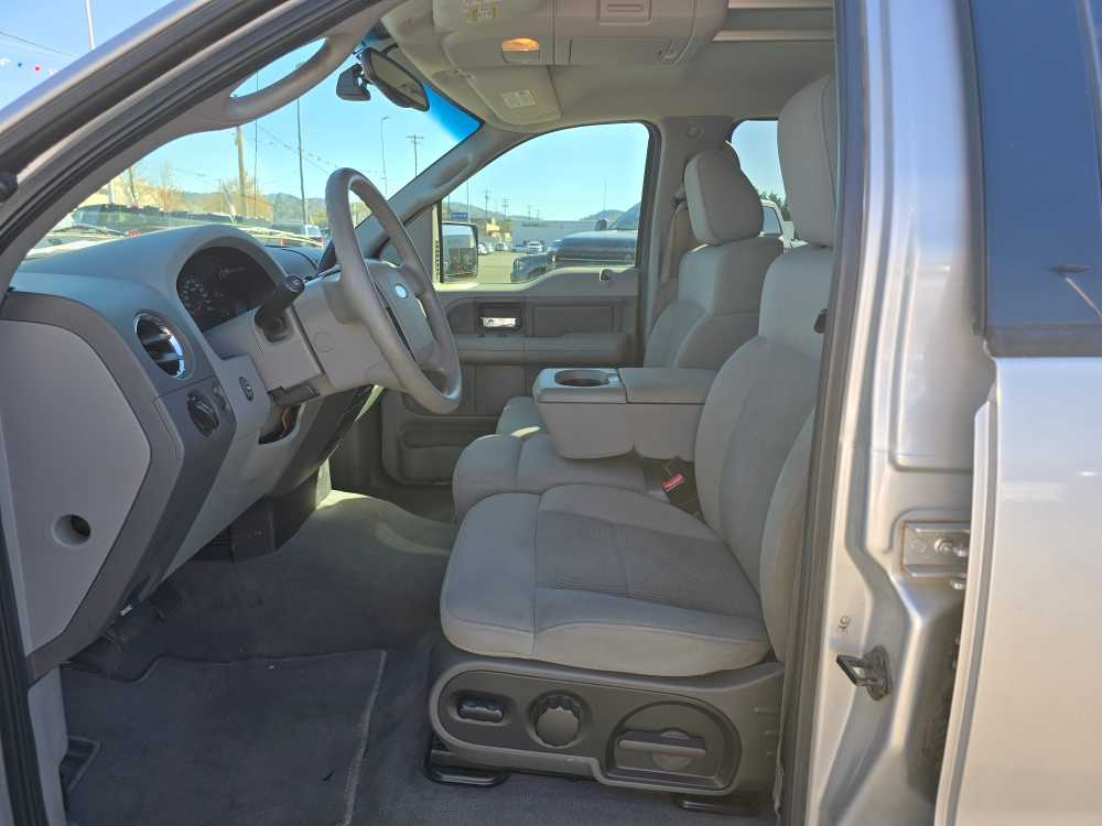 Thumbnail: 2004 Ford Econoline - 9