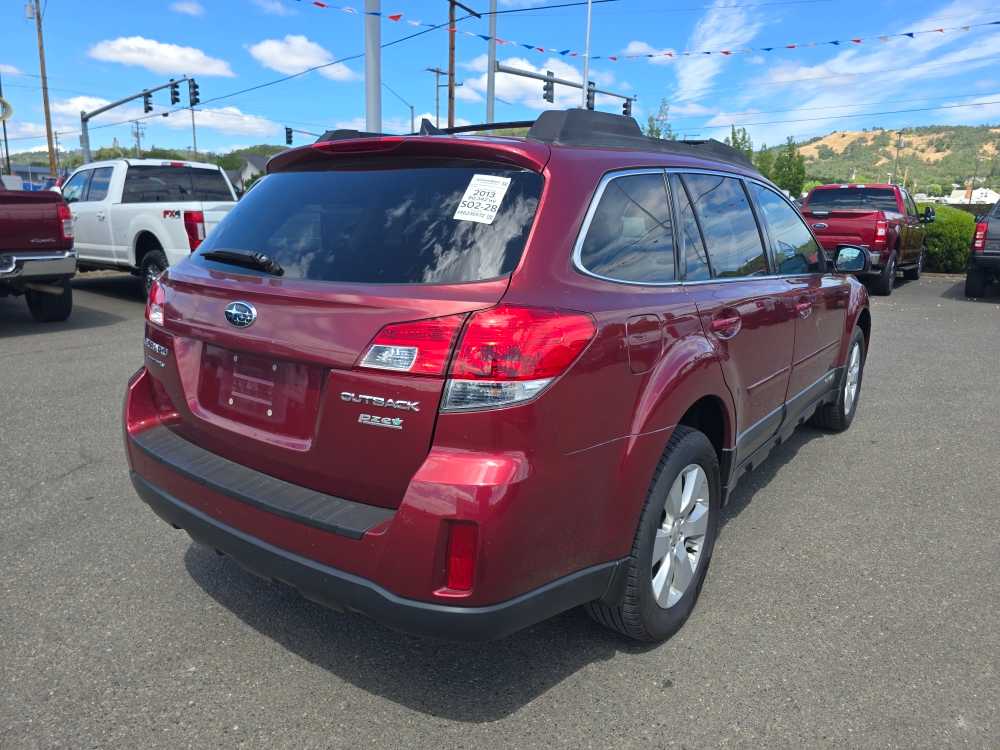 Thumbnail: 2013 Subaru Outback - 17