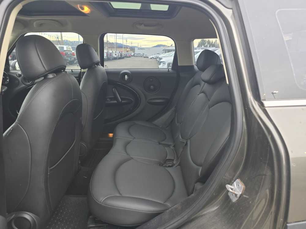 Thumbnail: 2013 MINI Cooper Countryman - 17