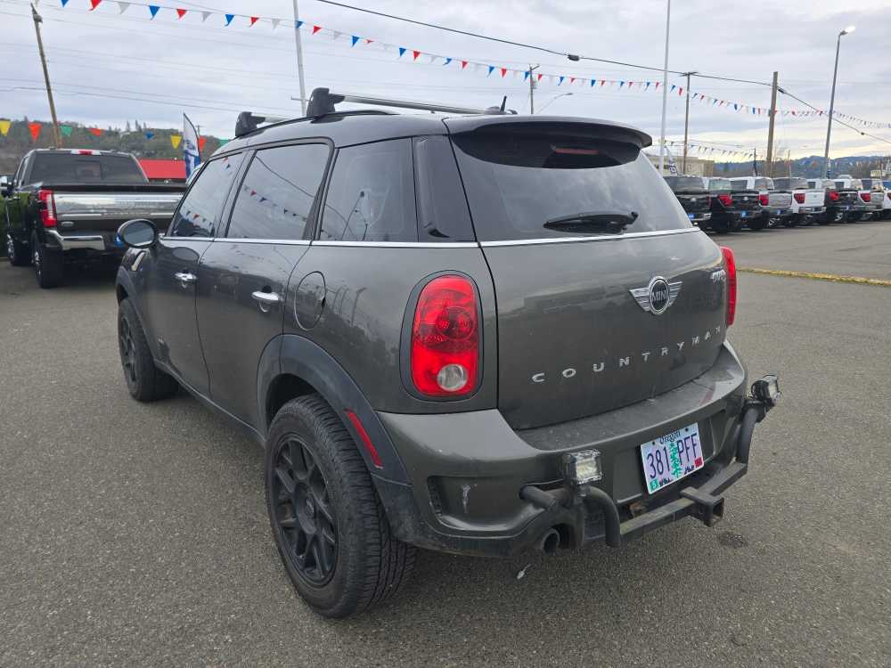Thumbnail: 2013 MINI Cooper Countryman - 3