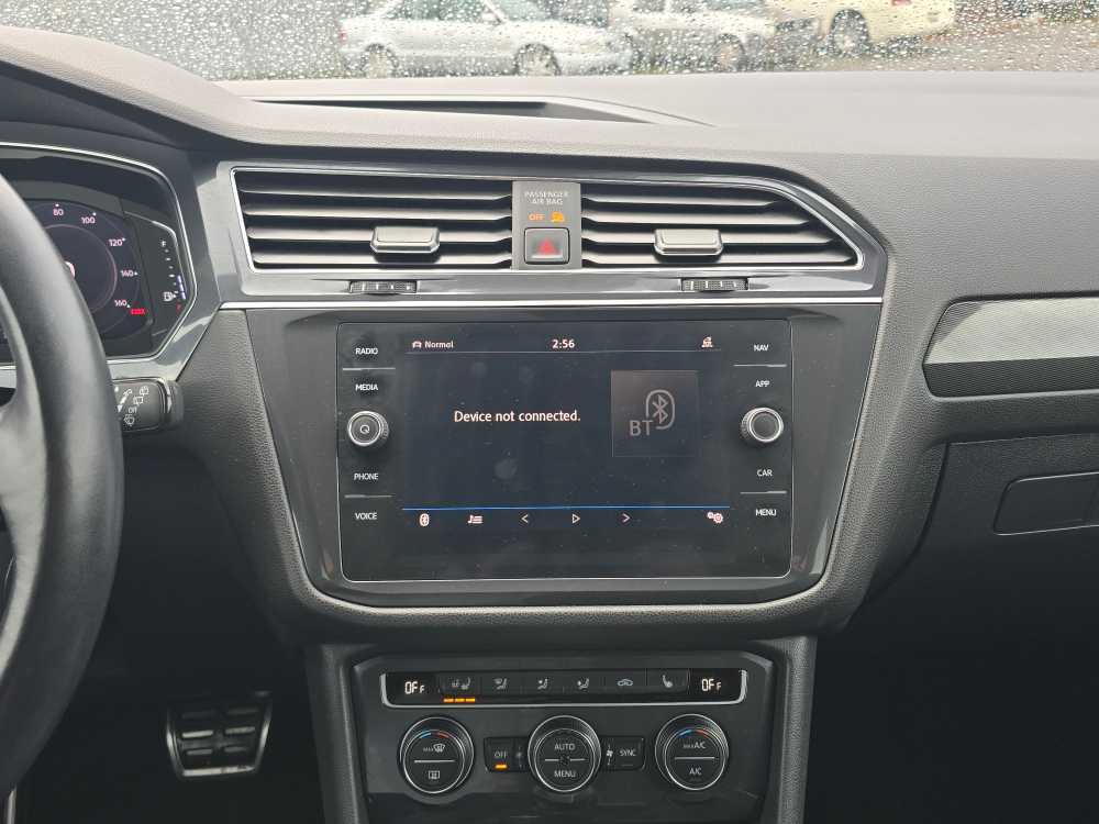 Thumbnail: 2019 Volkswagen Tiguan - 12