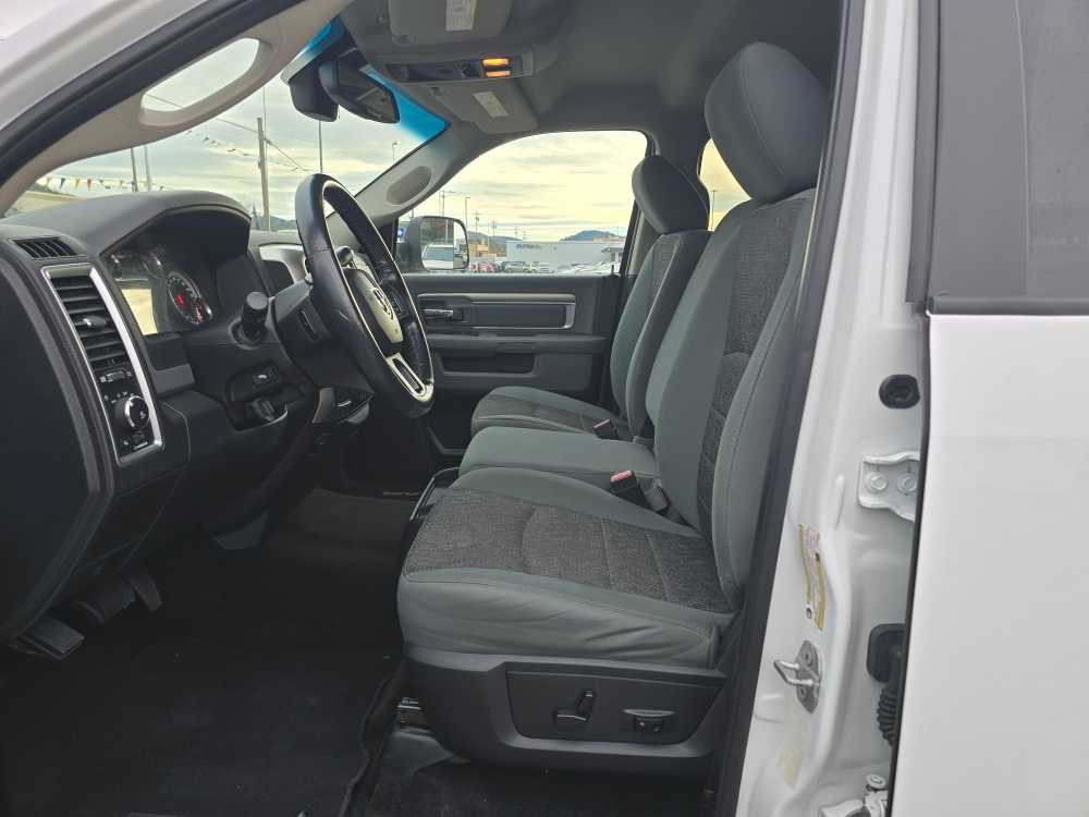 Thumbnail: 2015 RAM 3500 - 10