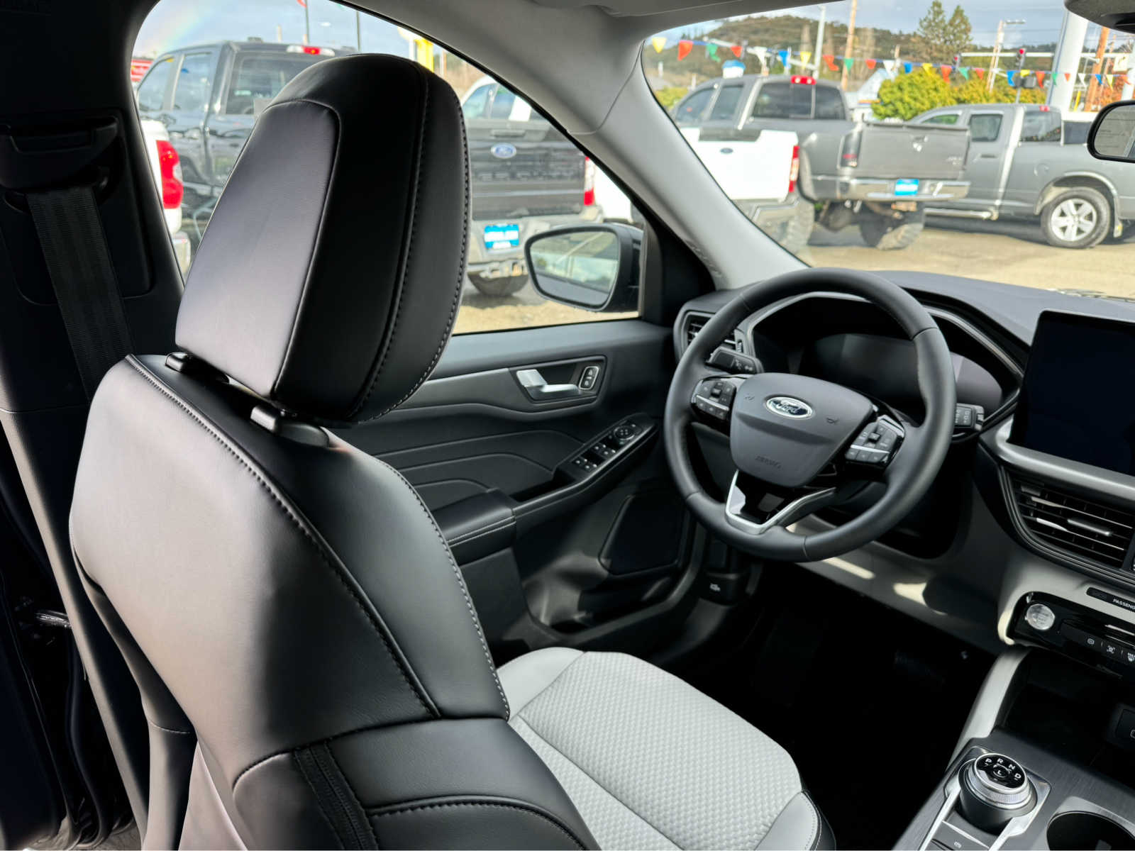 Thumbnail: 2024 Ford Escape - 10
