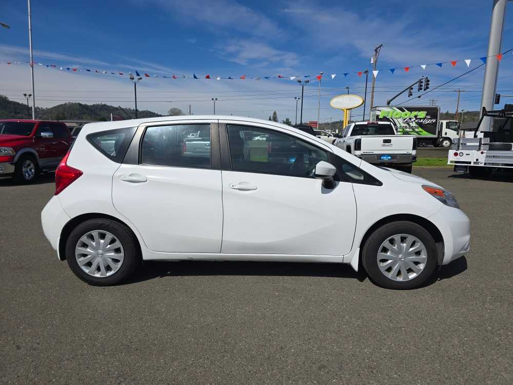 Thumbnail: 2016 Nissan Versa Note - 6
