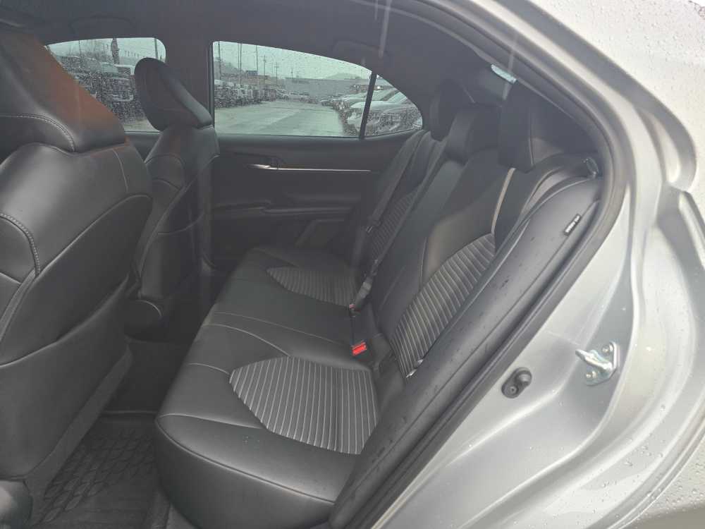 Thumbnail: 2022 Toyota Camry - 16