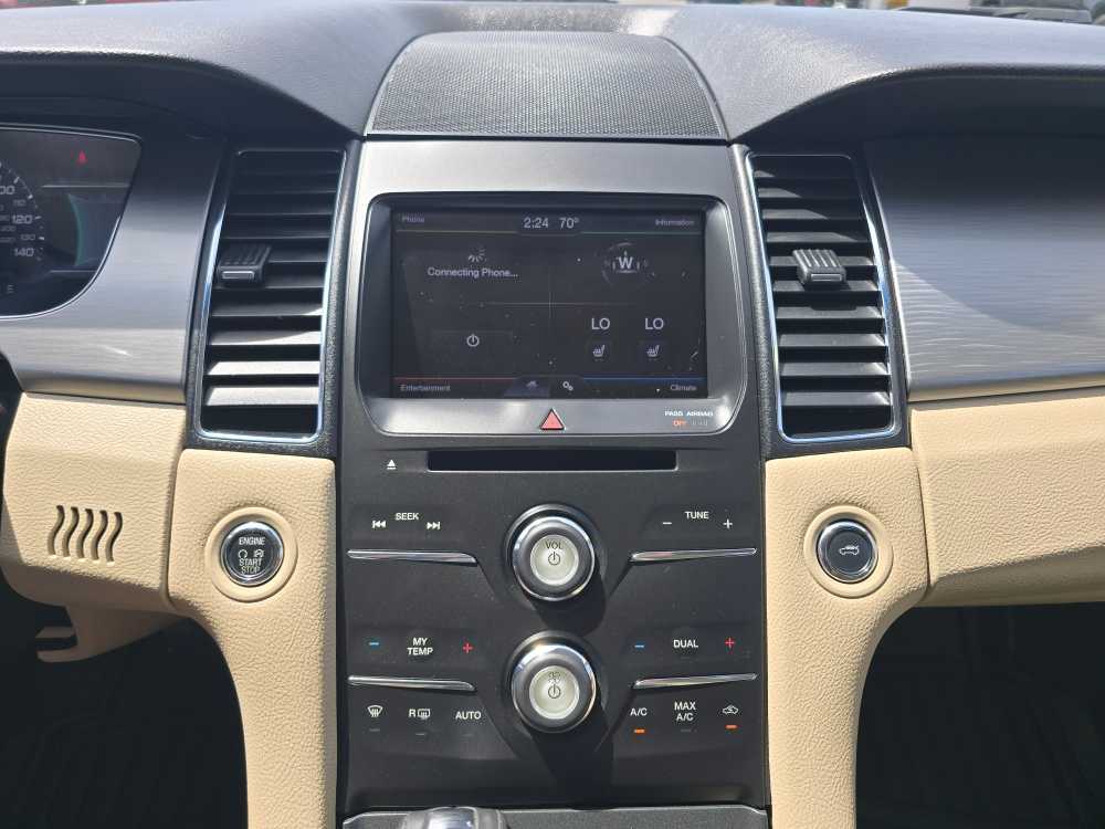 Thumbnail: 2013 Ford Taurus - 12
