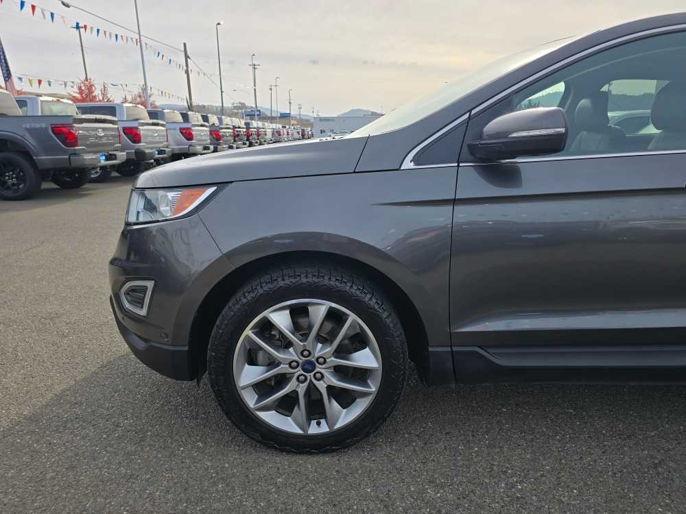 Thumbnail: 2018 Ford Edge - 18