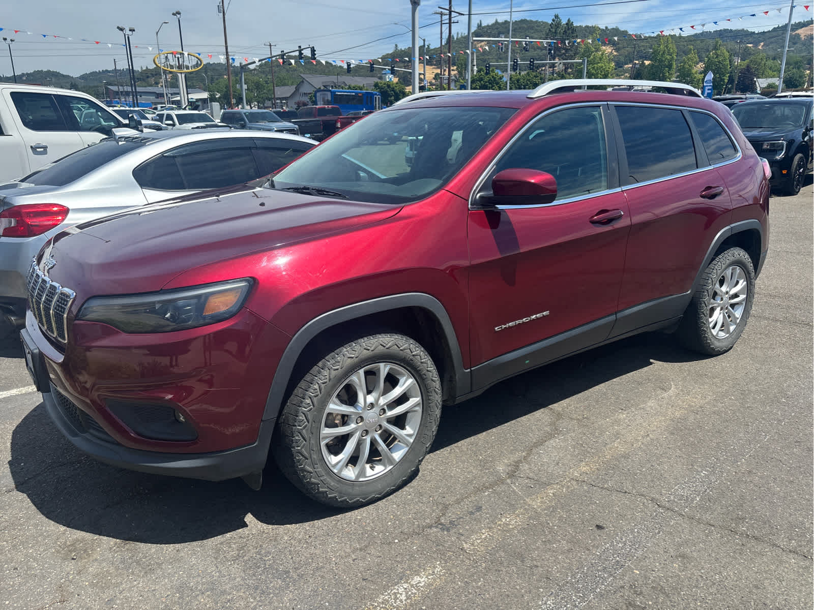 Thumbnail: 2019 Jeep Cherokee - 1
