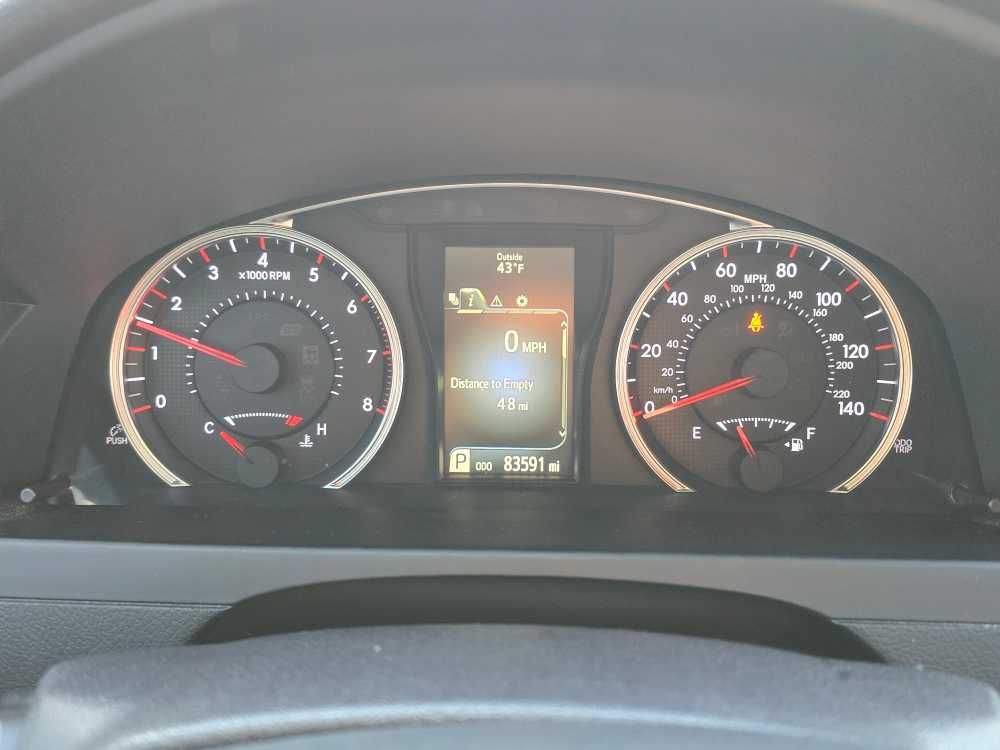 Thumbnail: 2015 Toyota Camry - 20