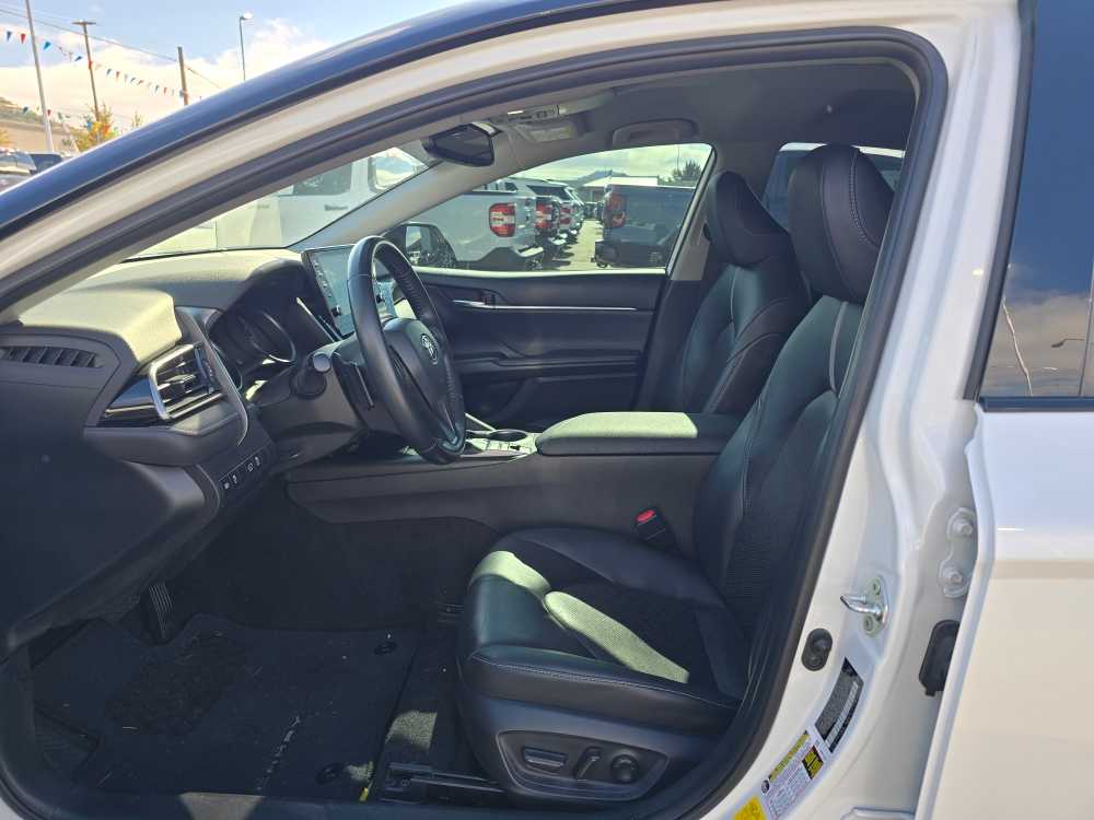 Thumbnail: 2022 Toyota Camry - 9